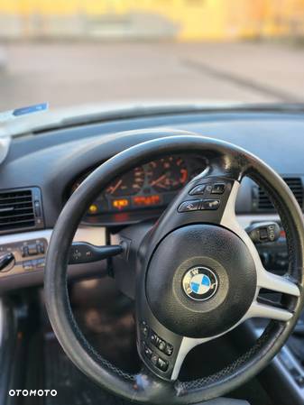 BMW Seria 3 328i - 1