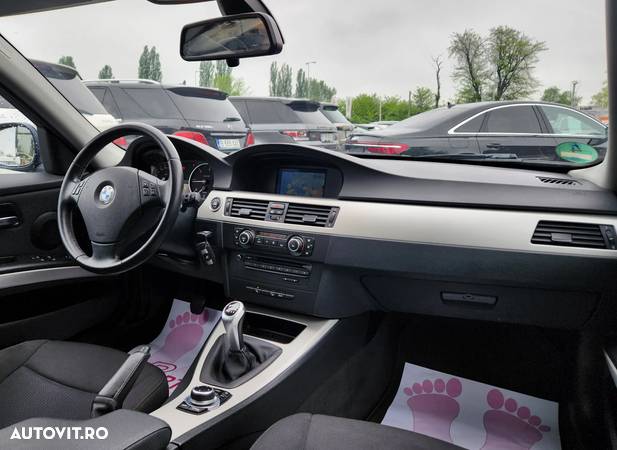 BMW Seria 3 320d Touring xDrive - 6