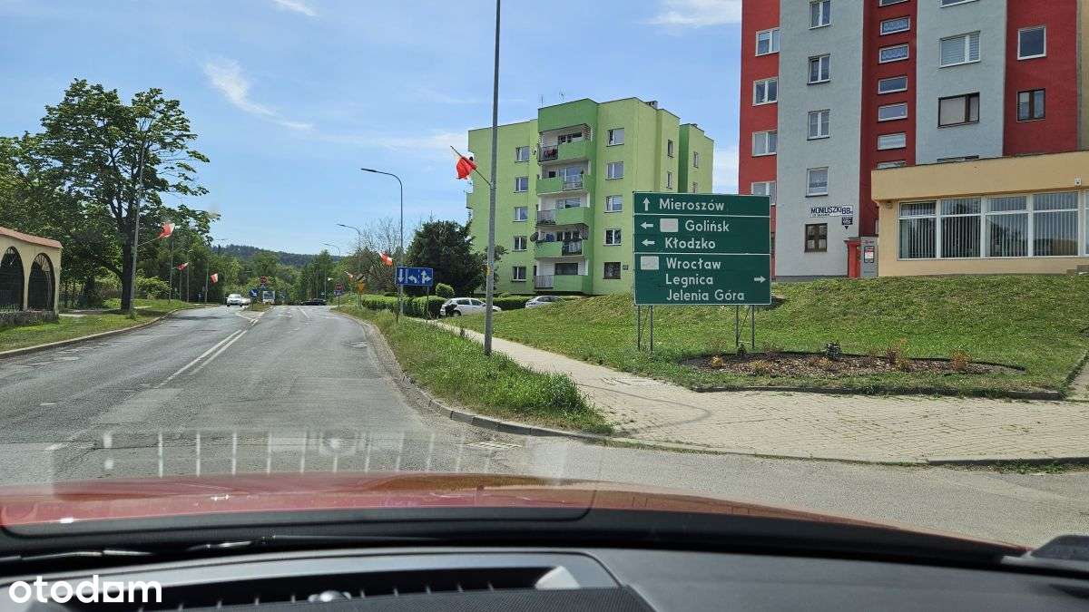 Obiekt Usługowo Biurowy w centrum-6