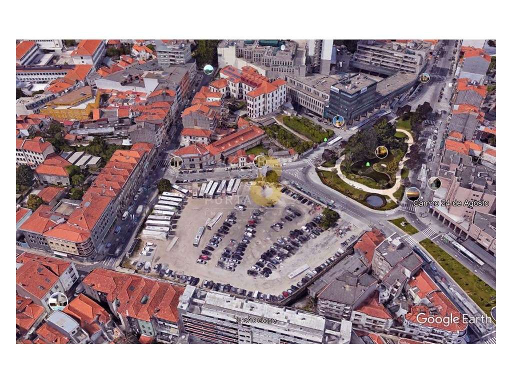 Apartamento T2 no coração da cidade do Porto-13