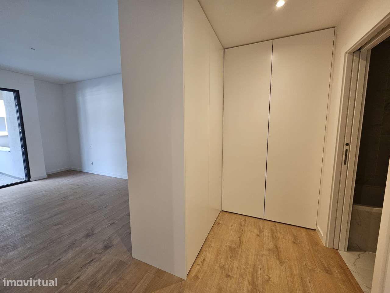 Magnifico T2 na Urbanização SkyCity-15