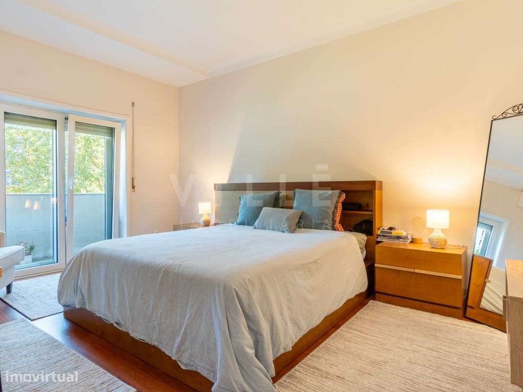 Apartamento T4+1 | Condomínio Fechado | Campo Alegre | Porto-15