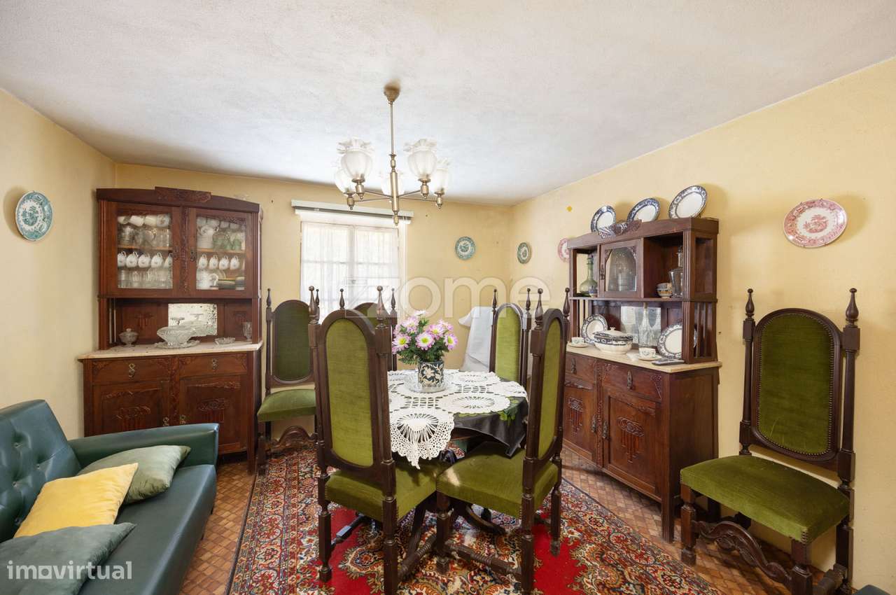 Moradia T2+2 | Garagem | Alvaiázere | Ao abrigo do Simplex-33