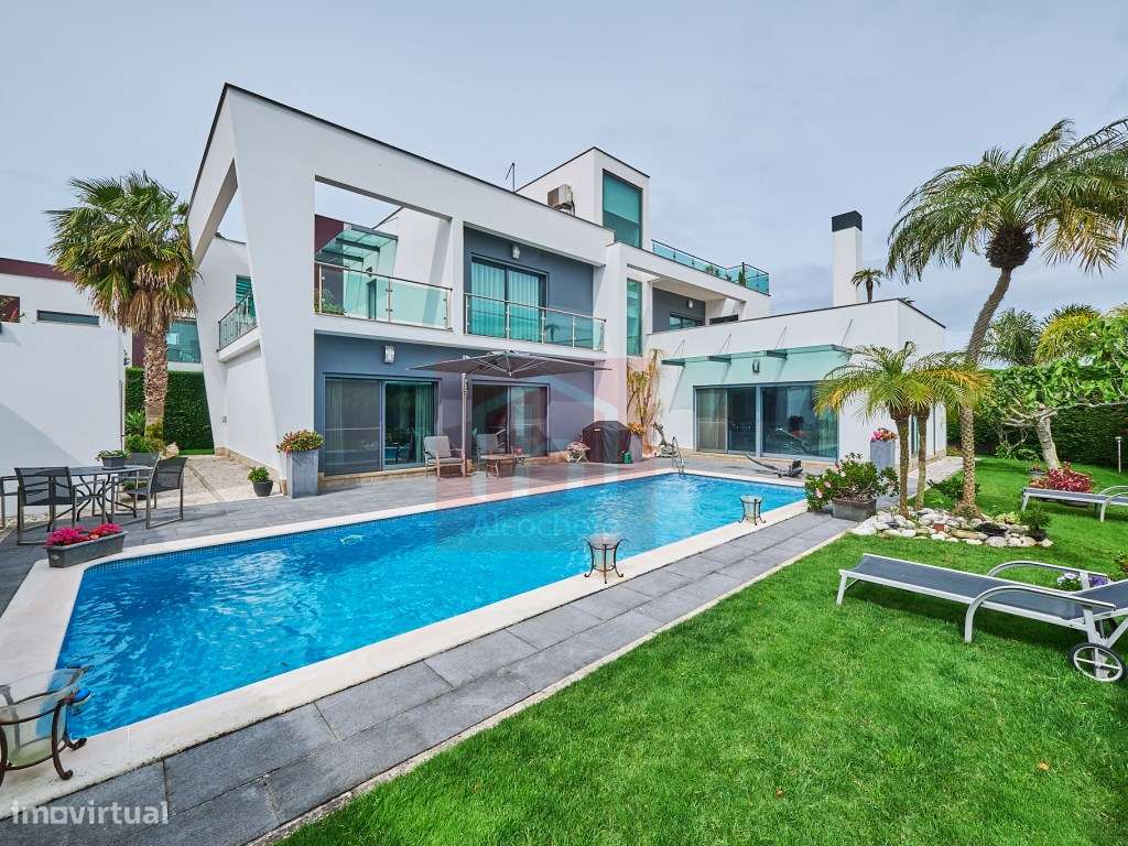 Moradia T4 de Luxo com piscina inserida no condominio privado em Sã...-7