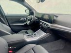 BMW Seria 3 320i M Sport - 12