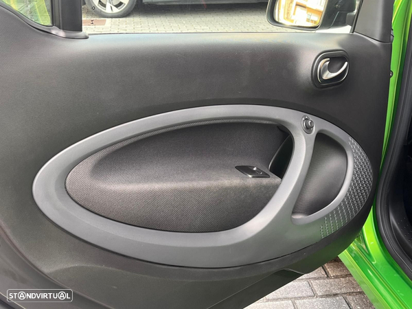 Smart ForTwo Coupé Electric drive greenflash prime - 41