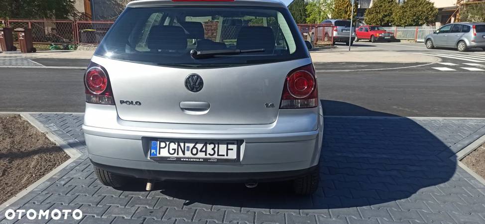 Volkswagen Polo 1.4 16V Comfortline - 27