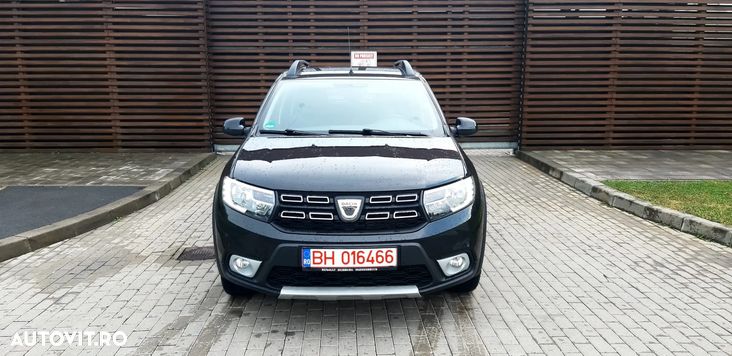 Second hand Dacia Sandero Stepway - 8 899 EUR, 27 600 km, 2018 - autovit.ro