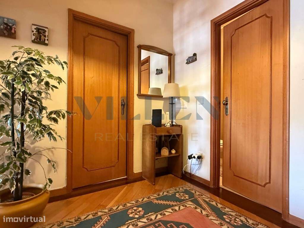 Apartamento T3 no Centro da Trofa com Garagem-0