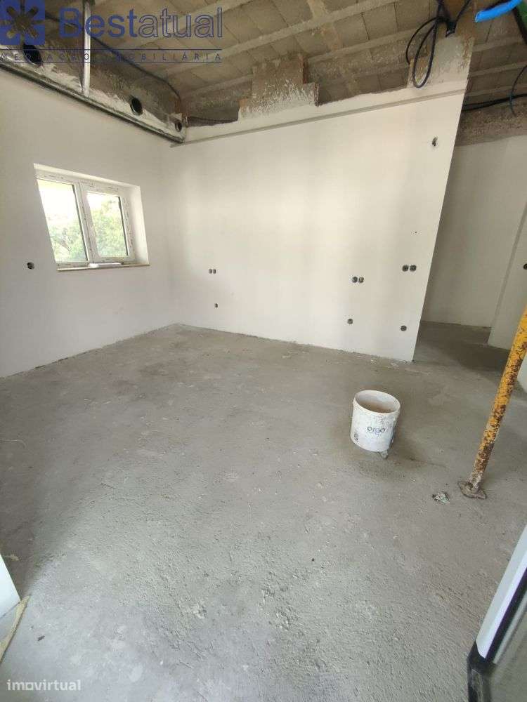 Moradias Bifamiliar - Acab. de Qualidade - Avidos-34