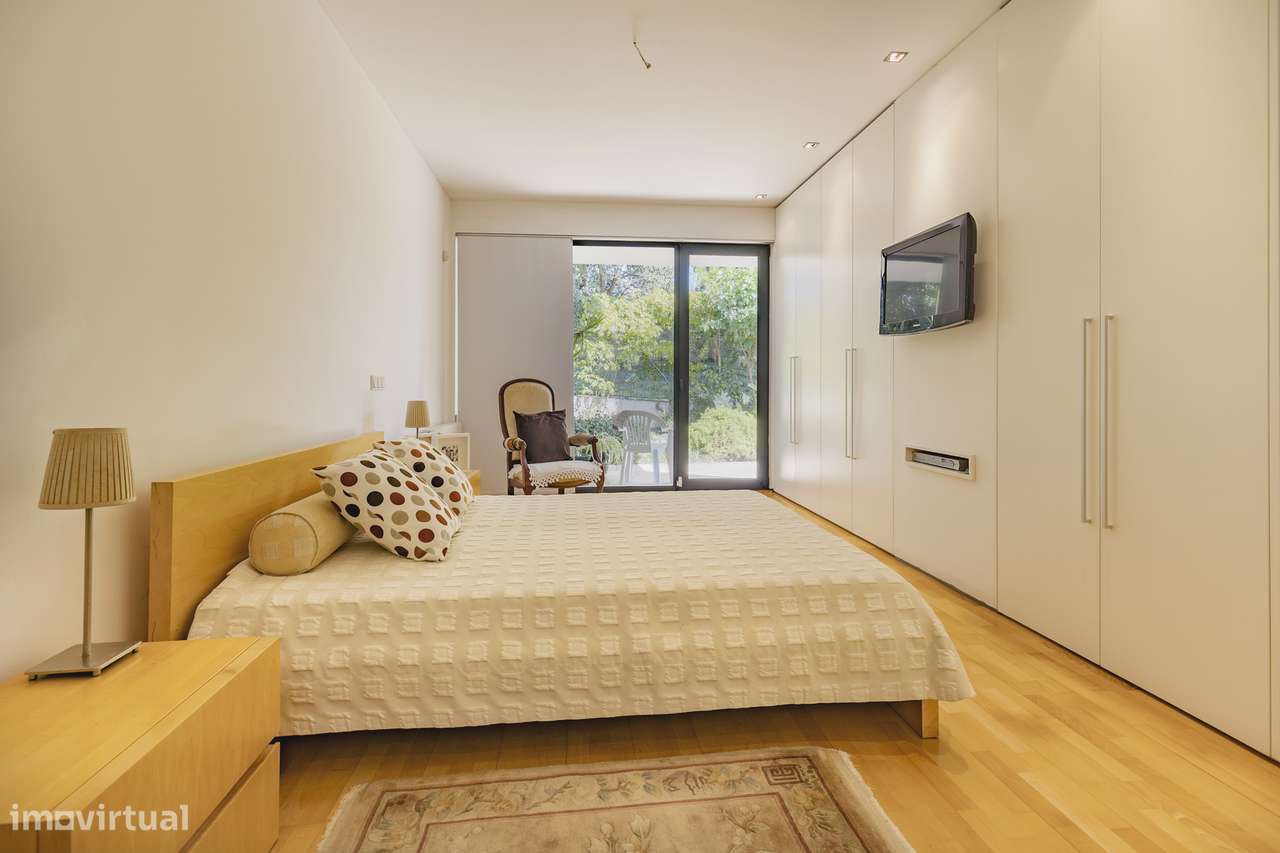 Moradia isolada T6 lote de 1002m2 piscina Sesimbra-51