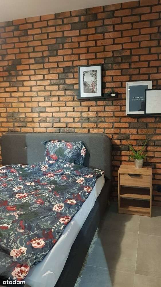 Śródmieście , Grzybowska , BEZPOŚREDNIO - Pełny obrazek: 4/7