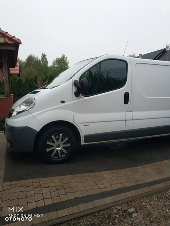 Opel Vivaro - 10