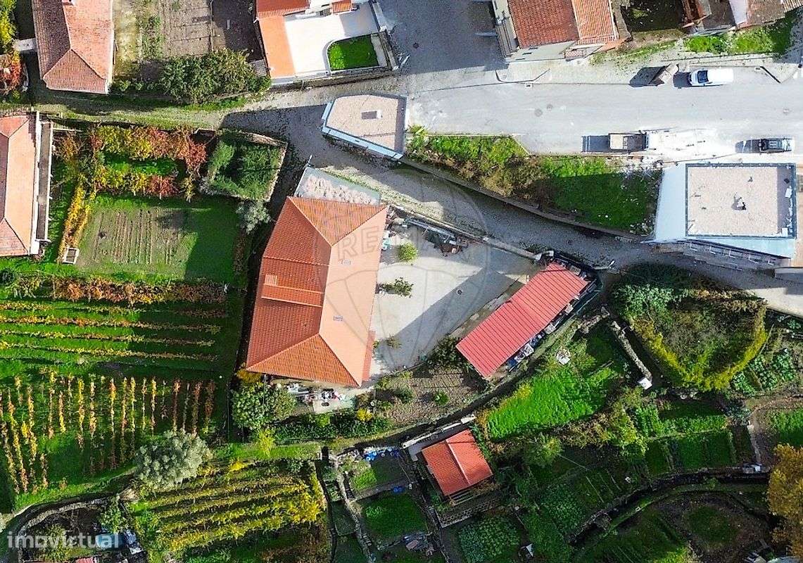 Prédio  para venda - Grande imagem: 2/25