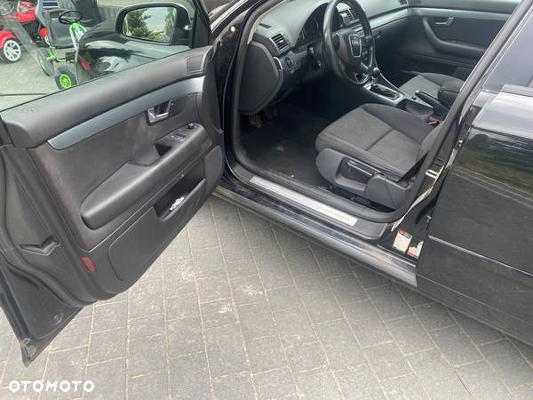 Audi A4 Avant 2.0 TDI - 11