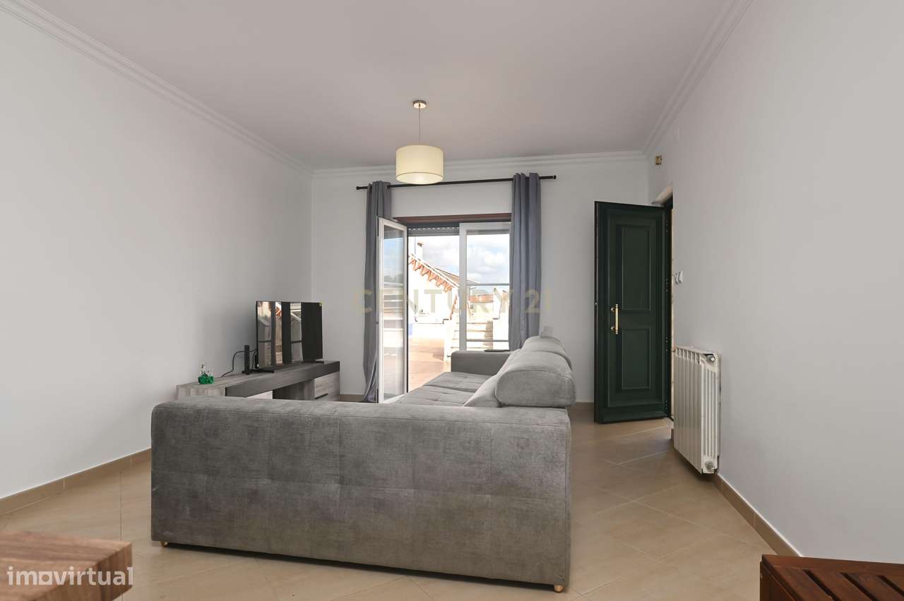 Apartamento T2 em Milharado, com terraço e parquemento-5