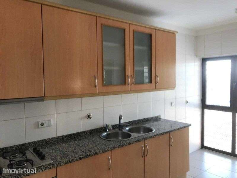 Apartamento T2 Av. Professor Machado Vilela VVD - Grande imagem: 4/11