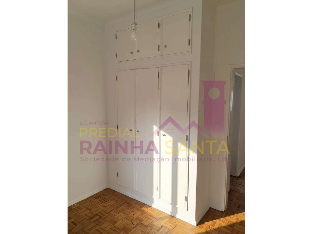 Apartamento T3 nas Caldas da Rainha-11
