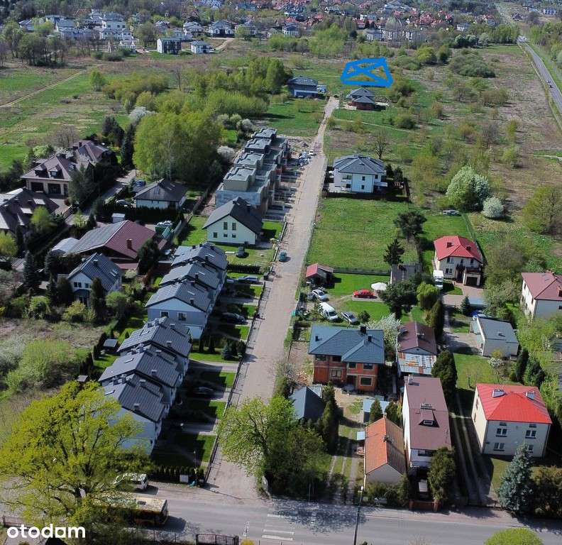 Działka na końcu prywatnej drogi wewnętrznej.-0