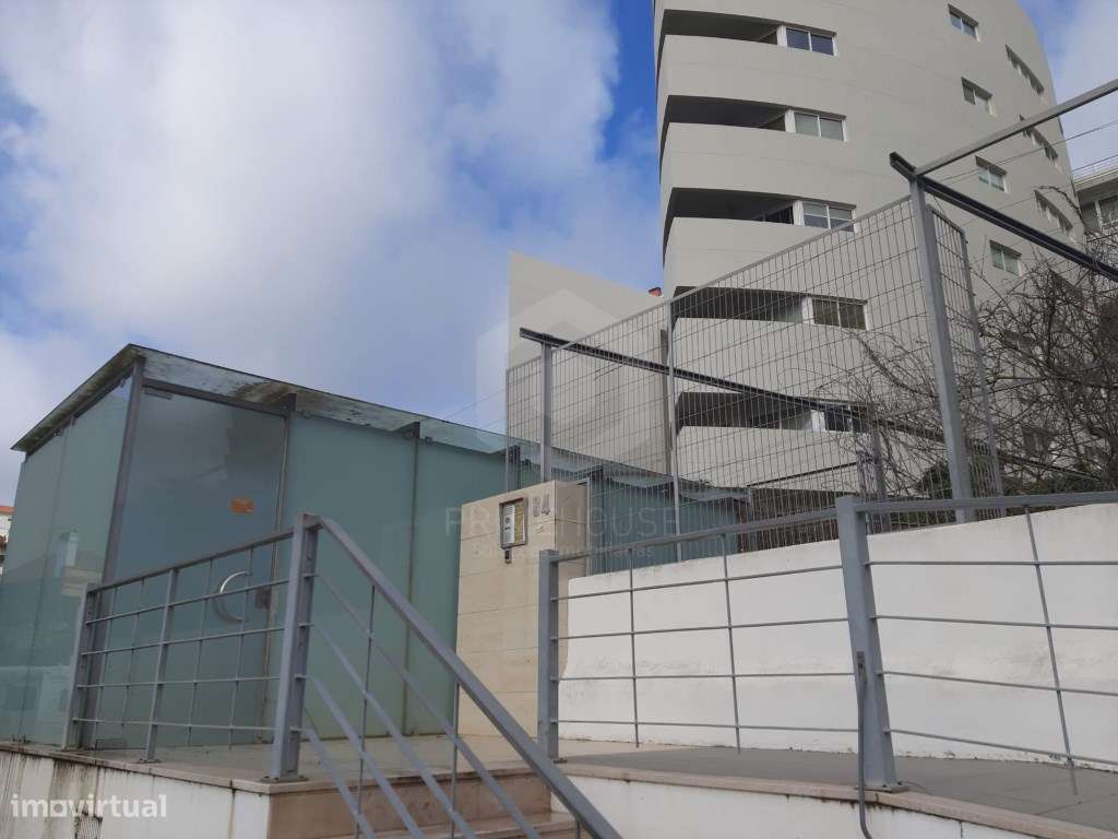 Apartamento T2 com 1 lugar de estacionamento no Condomínio De Monta... - Grande imagem: 5/60