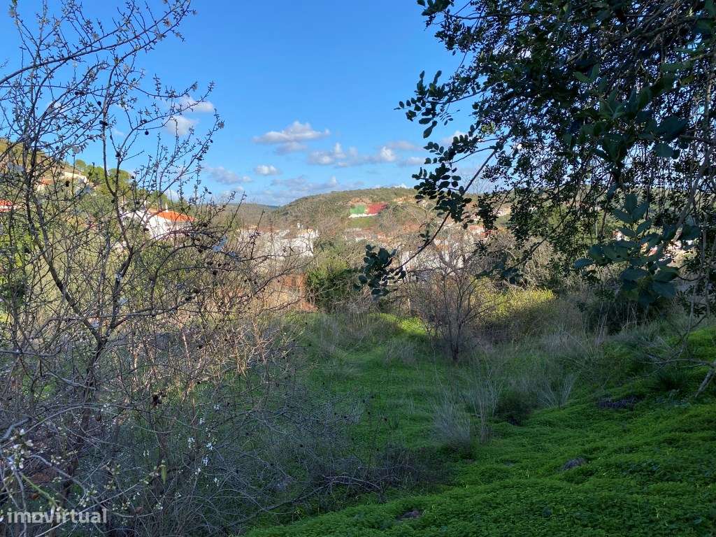 Lote de terreno em malha urbana em Alte, Loulé, Algarve - Grande imagem: 4/10