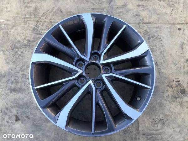 TOYOTA AVENSIS AURIS FELga 17 17x7j 5x114,3 et45 - 1