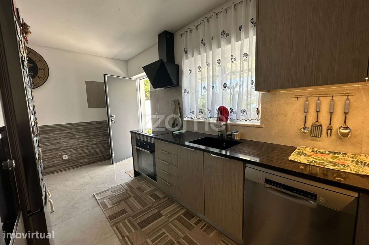 Moradia – Castelo (Sesimbra) - Mais