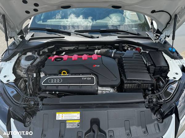Audi TT RS Coupe quattro S tronic - 17