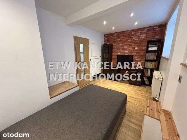 Loftowe mieszkanie w kamienicy z ogródkiem-4