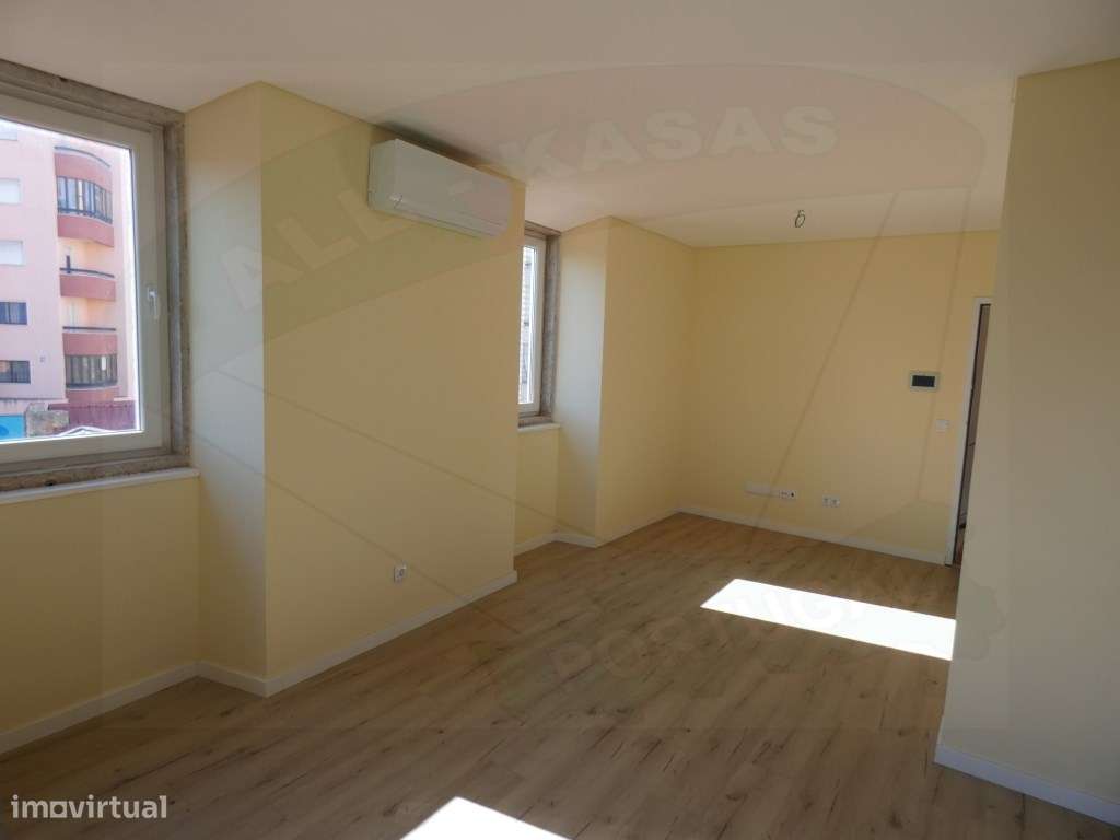 Apartamento T2, Massamá - Grande imagem: 4/17