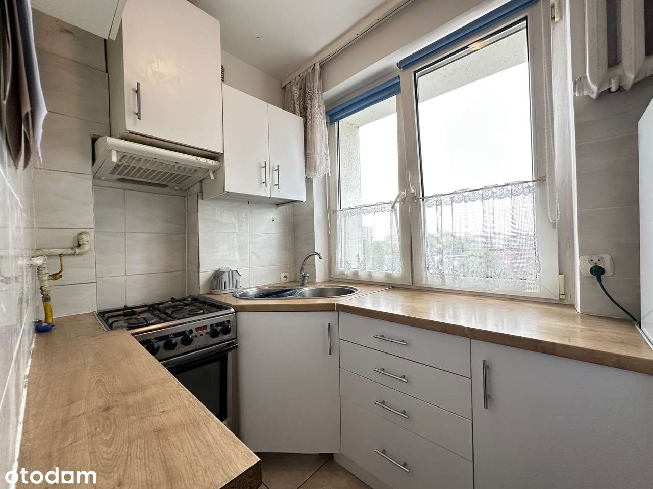 Rezerwacja !!! Sprzedam 3-pokojowe mieszkanie przy Alei Zwycięstwa-10