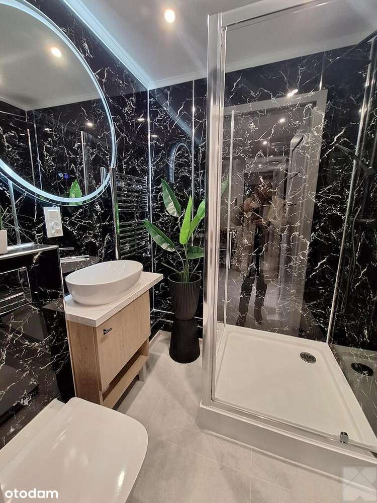 Ładne mieszkanie z dużym balkonem do wejścia-9