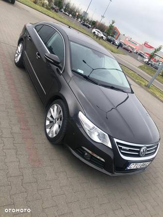 Volkswagen Passat 2.0 TDI Comfortline DSG - 2