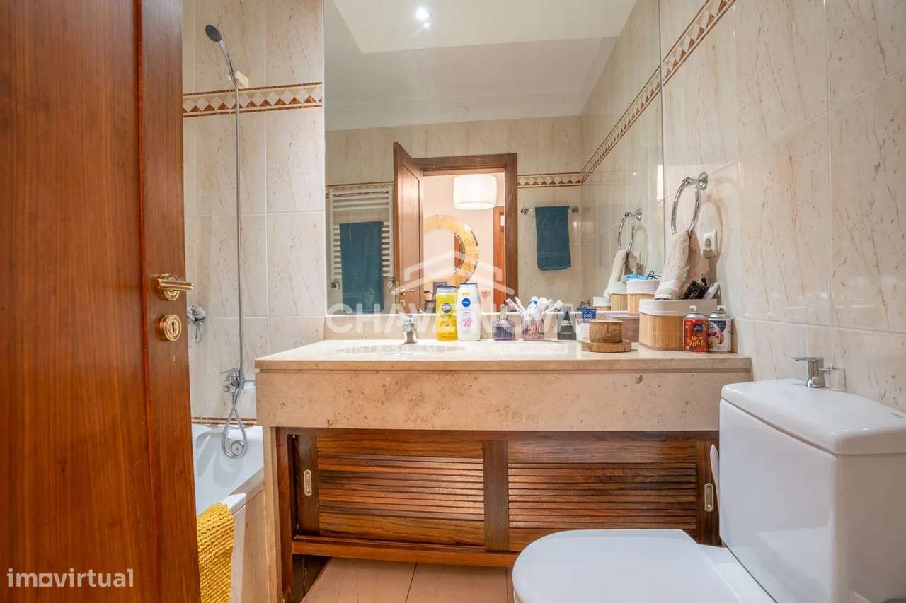 Apartamento T3 em Condomínio Fechado | Junto ao Arrábida Shopping-14