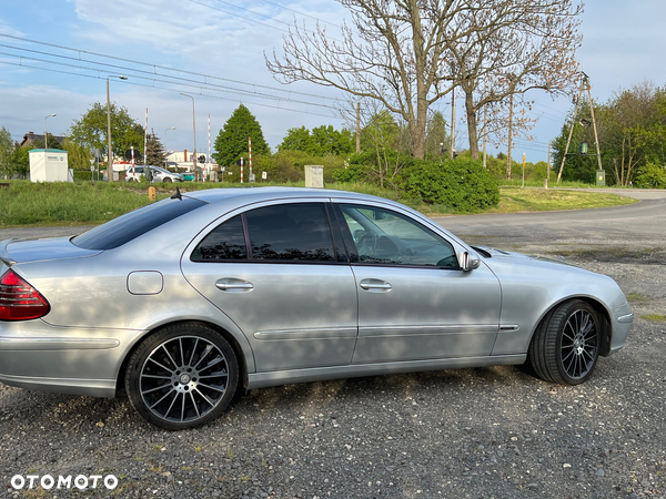 Mercedes-Benz Klasa E 500 4-Matic Elegance - 6