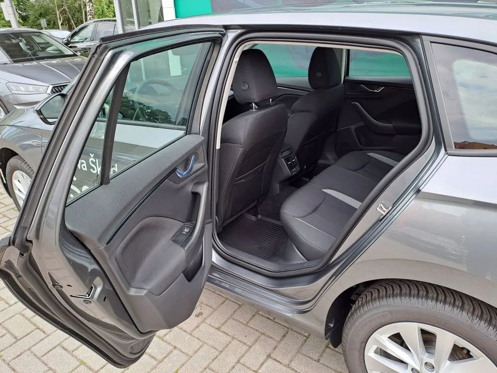 SKODA SCALA 1.0 TSI 115KM SELECTION, opony wielosezonowe, dostępna od ręki