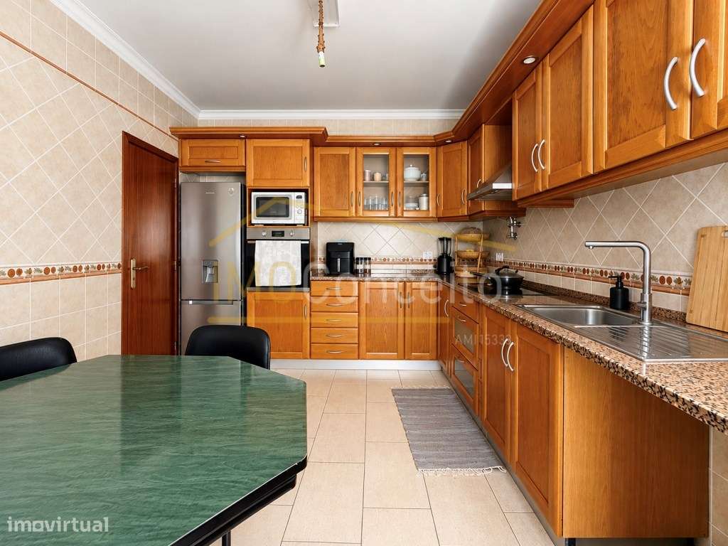 MORADIA T3 COM 2 ANEXOS| PISCINA| EXCELENTE LOCALIZAÇÃO E POTENCIAL...-3