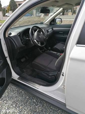 Mitsubishi Outlander 2.2 DID Instyle Navi - 2