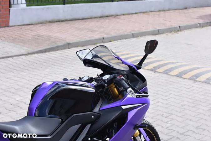 Yamaha YZF - 13