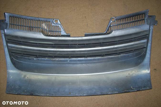 GRILL VW GOLF 5 KOMBI JETTA ROK 04/09 - 4