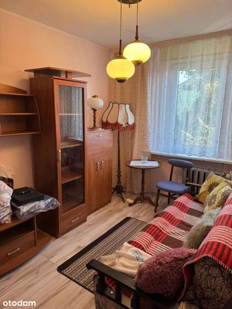 Skrajny segment w super lokalizacji !-7