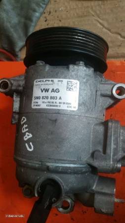 Compressor de AC Vw Passat 2.0 TDI 5N0 820 803 A - 1