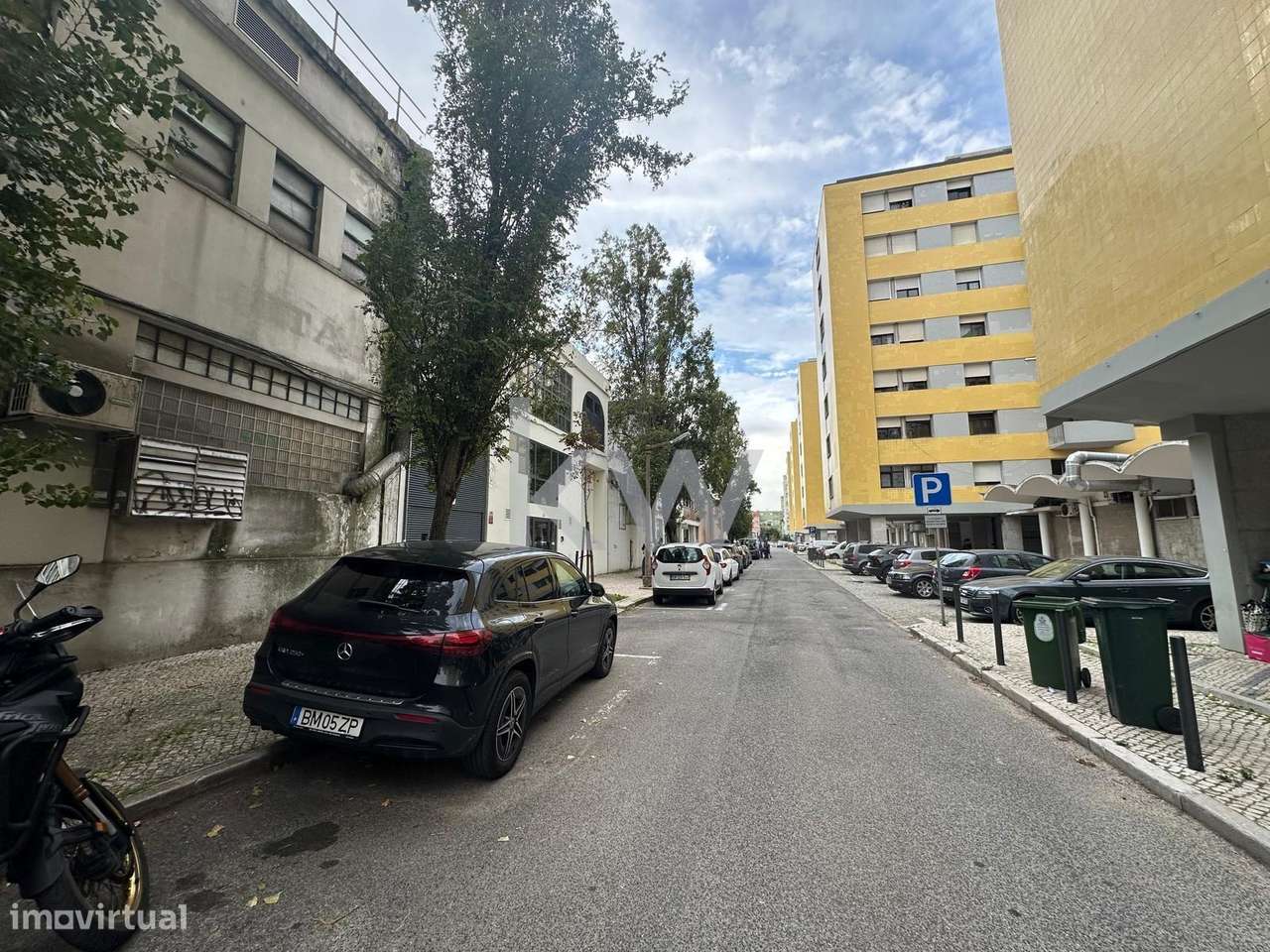 Prédio Único para Venda em Alvalade – Ideal para Serviços ou Investime - Grande imagem: 2/24