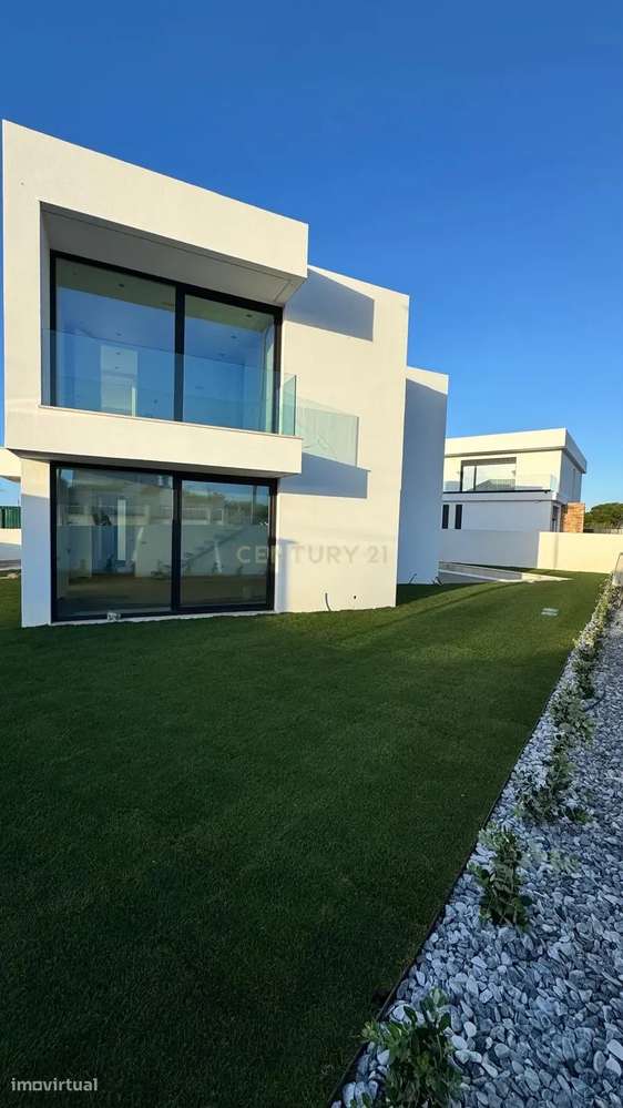 Moradia de Luxo T4 com Piscina - Sintra/Magoito-35