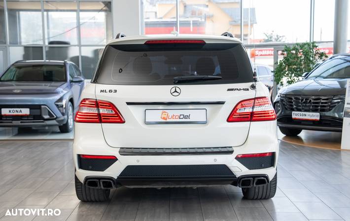 Mercedes-Benz ML 63 AMG Aut - 12