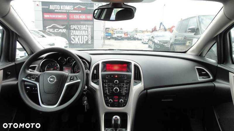 Opel Astra IV 1.4 T Cosmo - 12