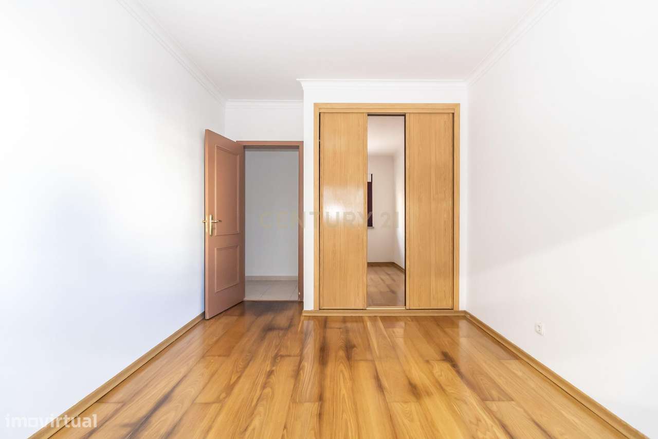 Apartamento T3 Vale do Cobro-17