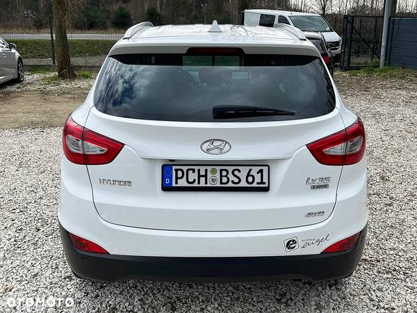 Hyundai ix35 2.0 CRDi 4WD Automatik Fifa World Cup Gold Edition - 12