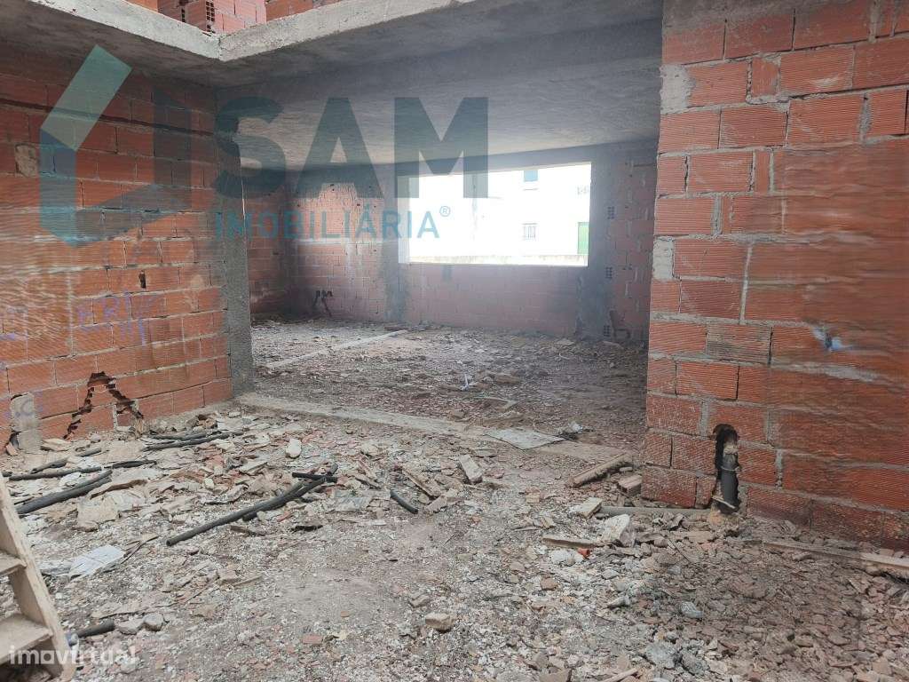 Moradia T3 em construção-6