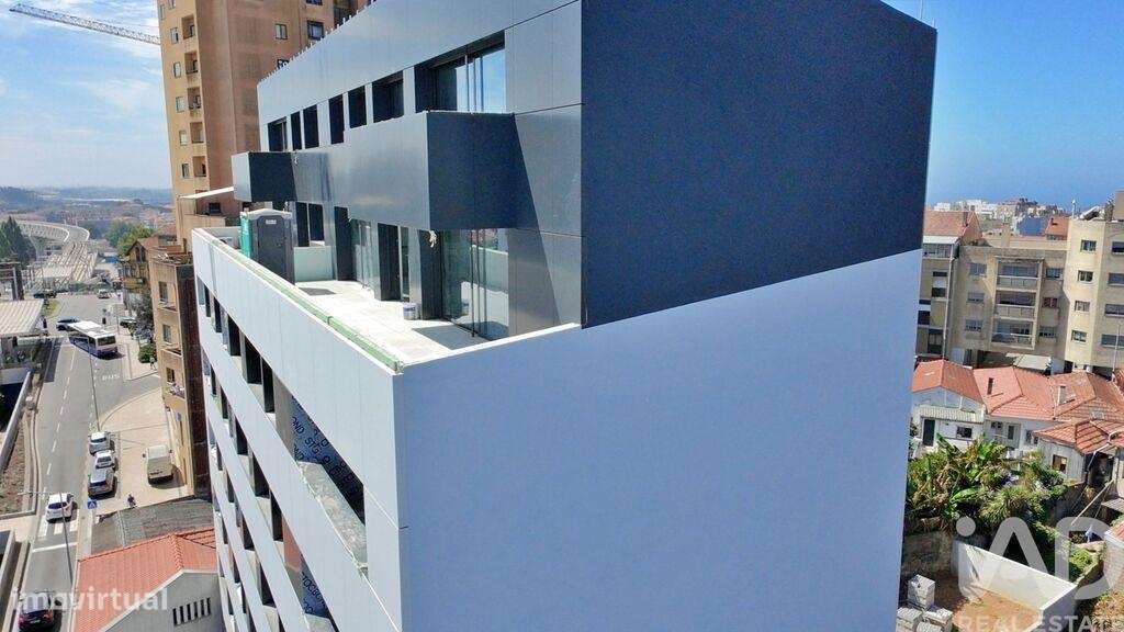 Apartamento T3 em Mafamude e Vilar do Paraíso de 180,00 m2 - Grande imagem: 5/30